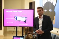 Anton Jelić predstavlja HT koncept pametne stanice.JPG