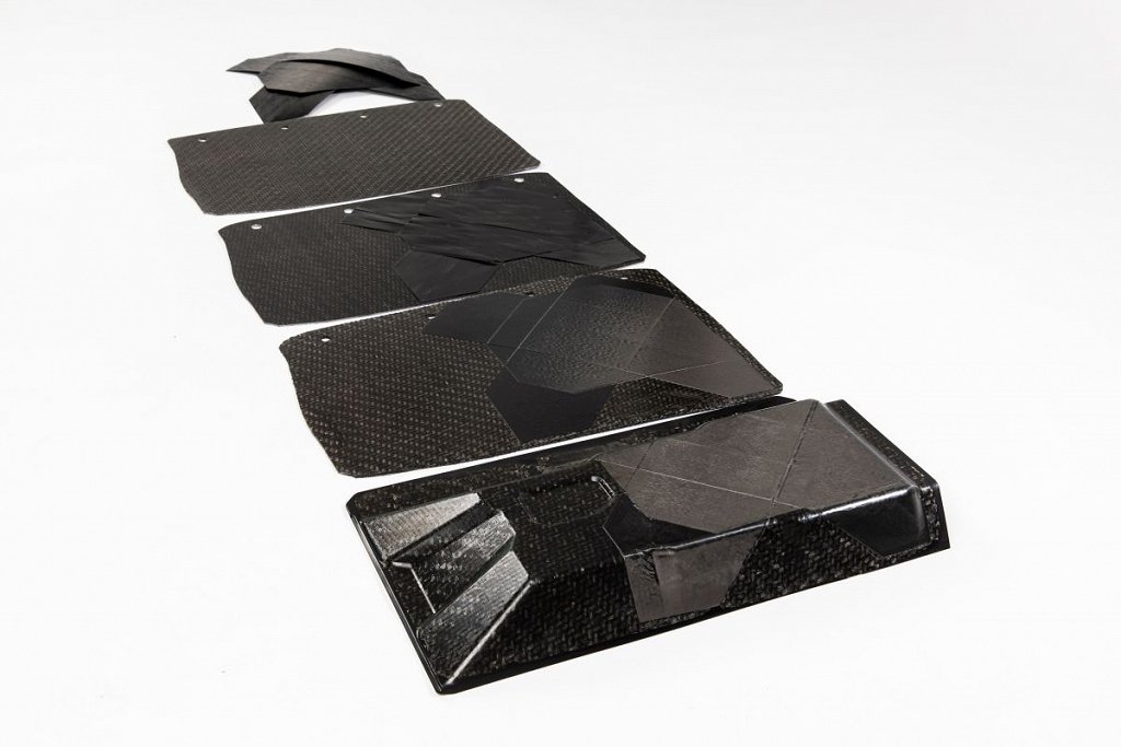 ENGEL_at_China_Composites_Expo_1_on