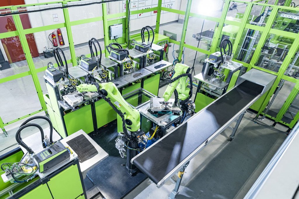 ENGEL_at_China_Composites_Expo_2_on