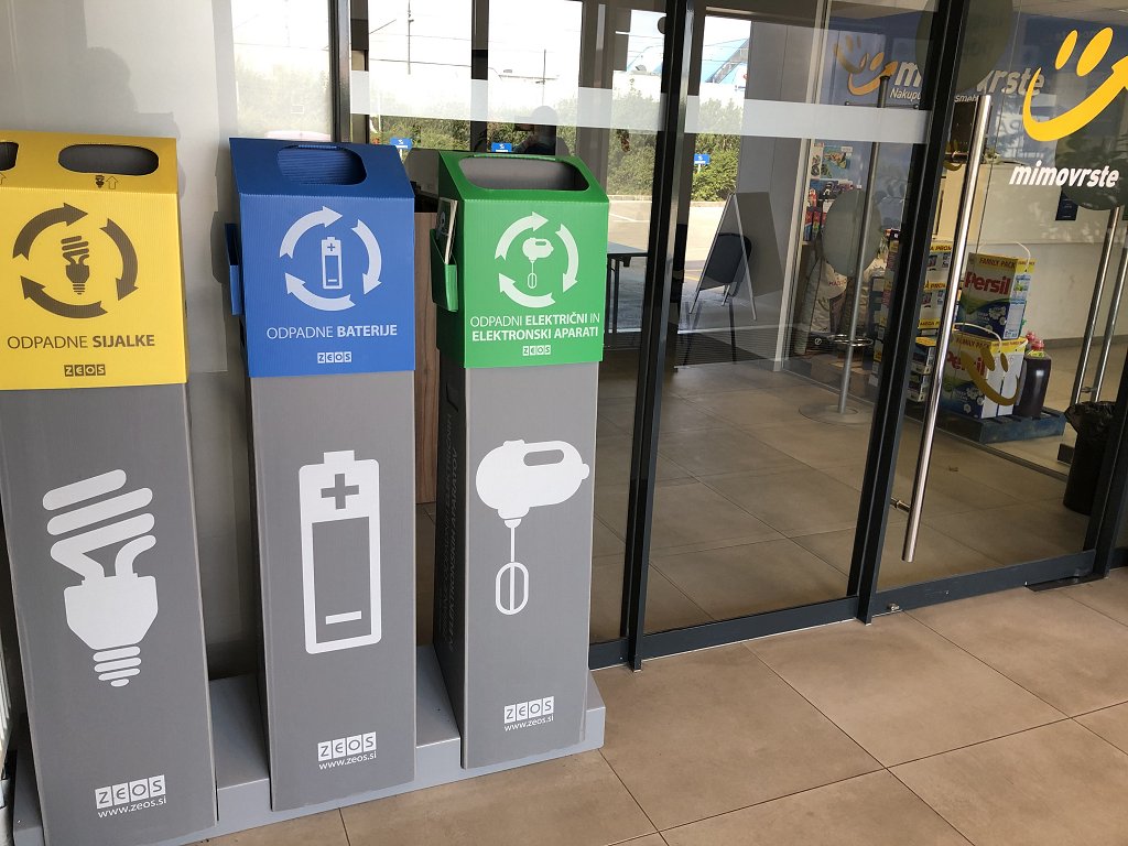 Zbiralniki na prevzemni lokaciji mimovrste