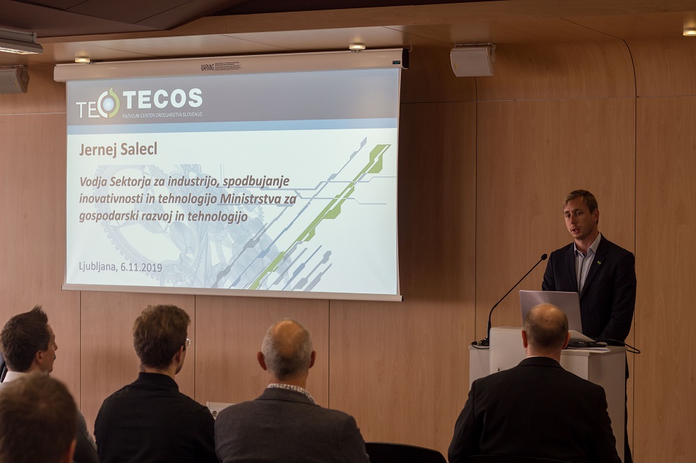 af6038056f6231c664e3ef073c45af10_L