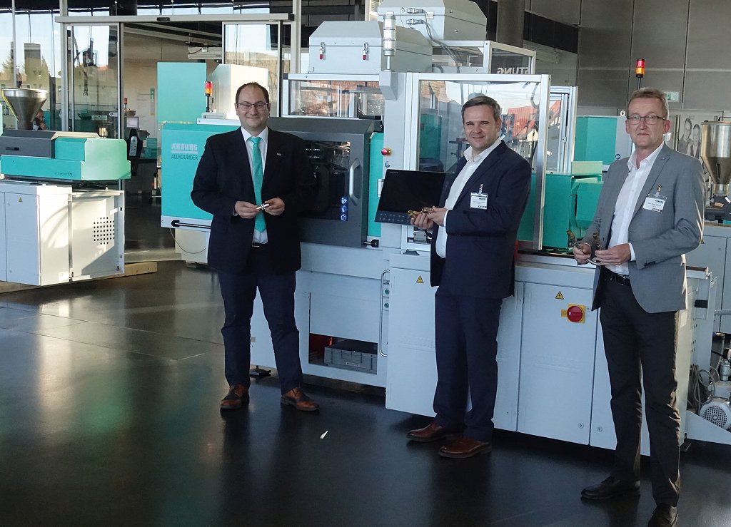 Bild_1_Arburg_Technikum