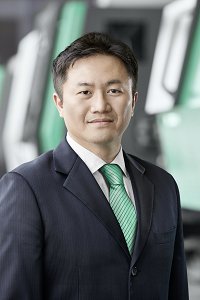 ARB00099136_Michael_Huang