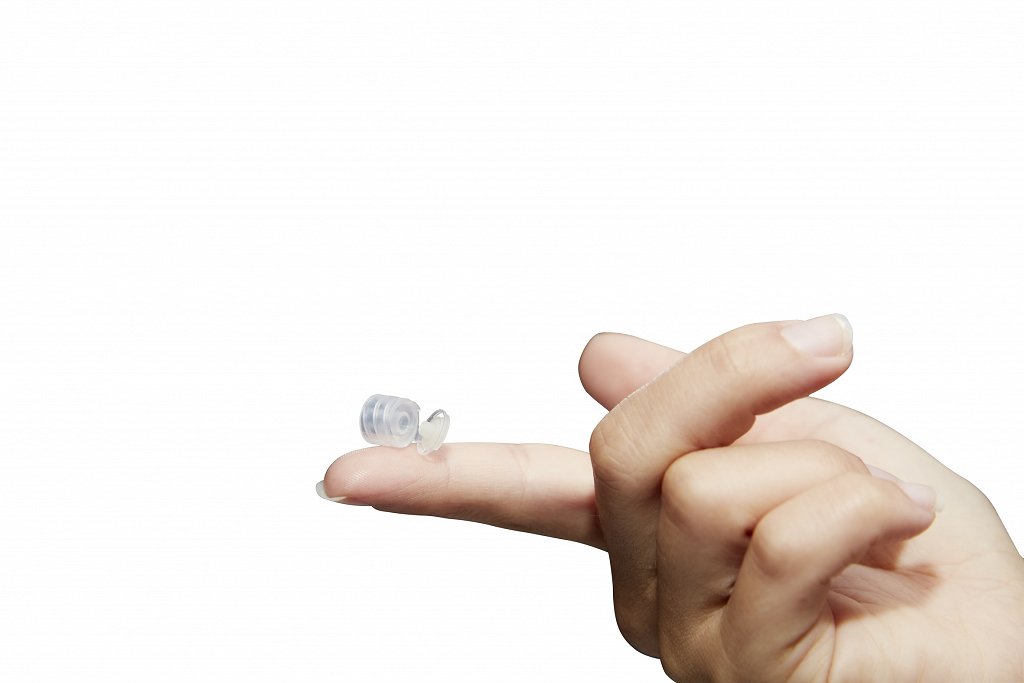 ARB00183284_Luer_Lock_Finger_Frei_78A1980