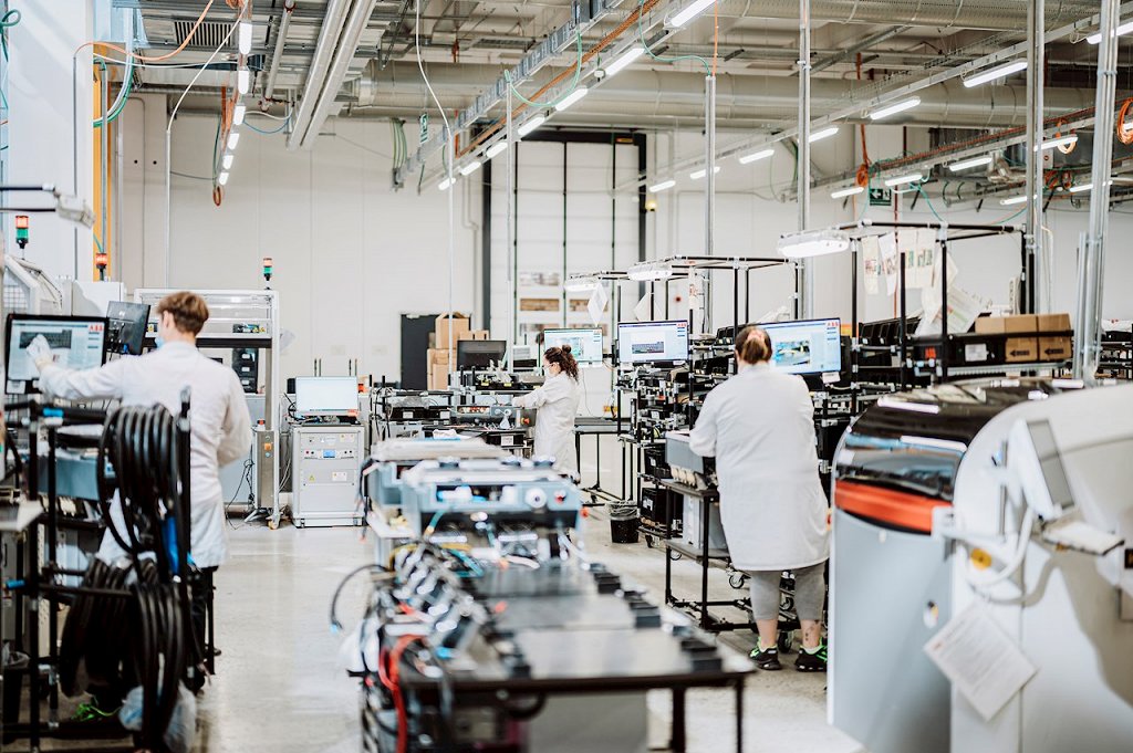 ABB_E-mobility_growth_facilitated_by_doubling_production_capacity_following_launch_of_new_DC_fast_charger_facility_in_Valdarno