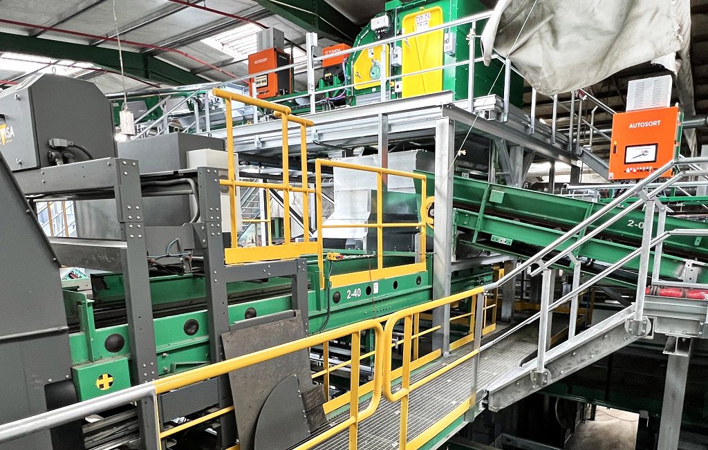 Photo_03_Valorsul_Light_Packaging_sorting_plant_Lisbon