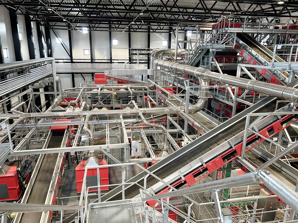 Photo_02_Resursutvinning_Stockholm_MSW_Sorting_Plant