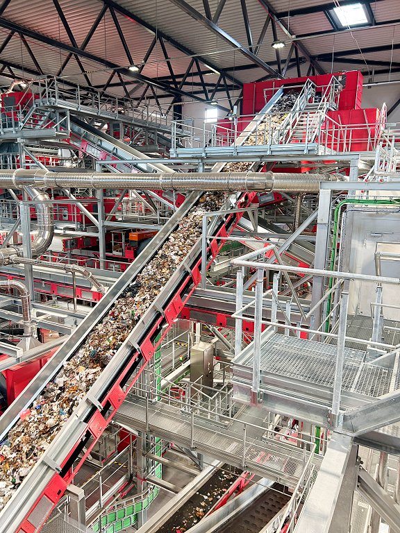 Photo_01_SVOA_MSW_Sorting_Plant_in_Sweden_Designed_and_Built_by_STADLER